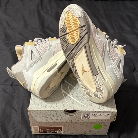 🎀 Jordan retro 4/ Photon Dust 🎀 - Picture 6 of 6